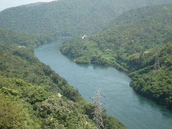 ping-river-near-bhumibol-dam-6404957
