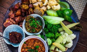 Huen Phen — недорогой местный ресторан в старом городе Чиангмая, где подают вкусные блюда северной кухни.