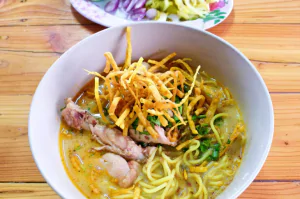 Kao Soy Nimman — необычный ресторан, специализирующийся на любимом блюде жителей Чиангмая, khao soi (суп с кокосовой лапшой и карри).